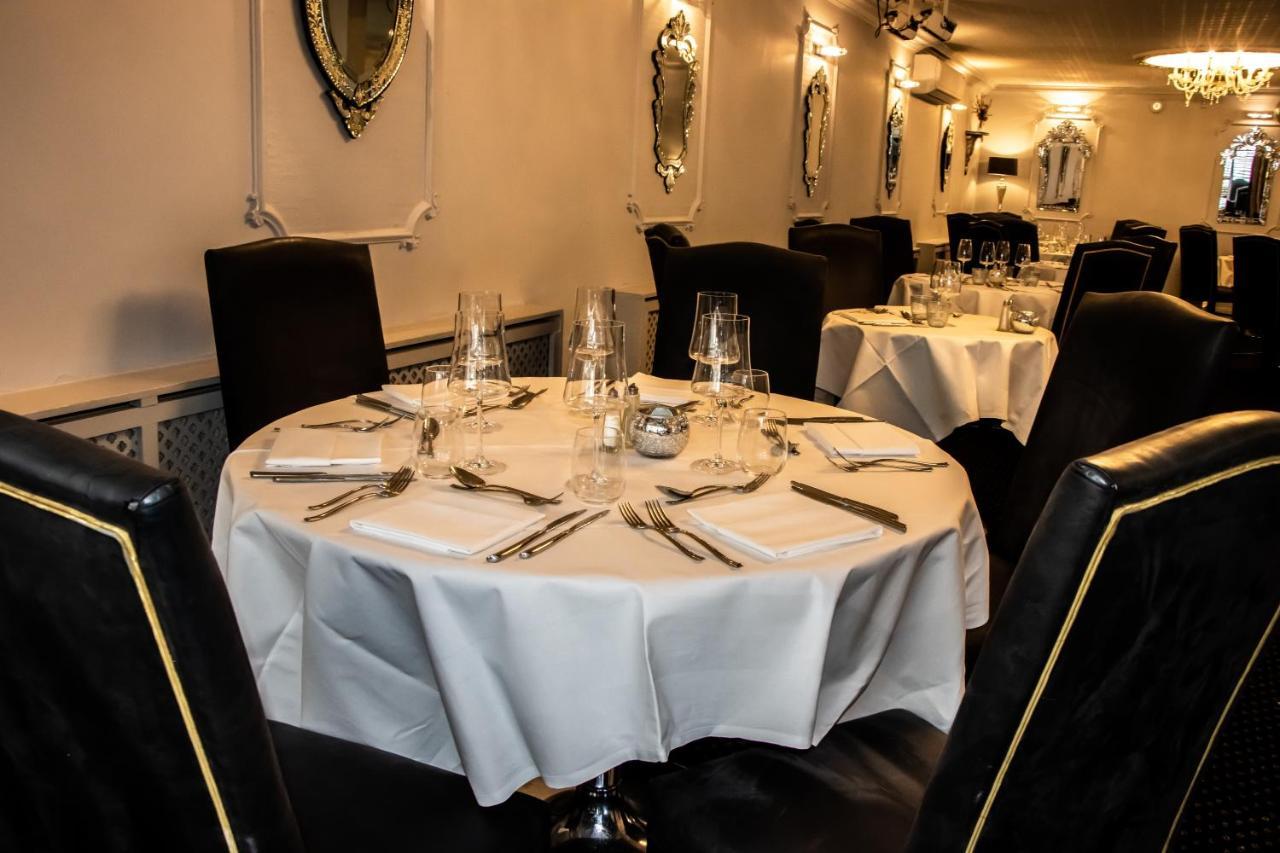 The Lord Bute Hotel Highcliffe Bagian luar foto